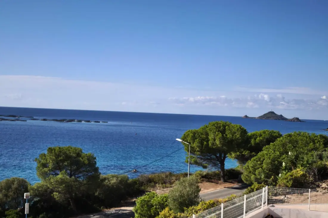 Stúdió Sea és Pool View, Ideálisan elhelyezett
