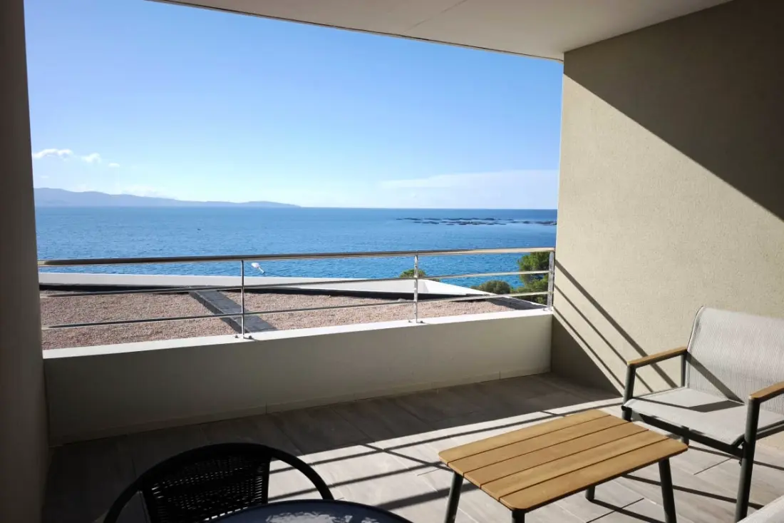 Stúdió Sea és Pool View, Ideálisan elhelyezett