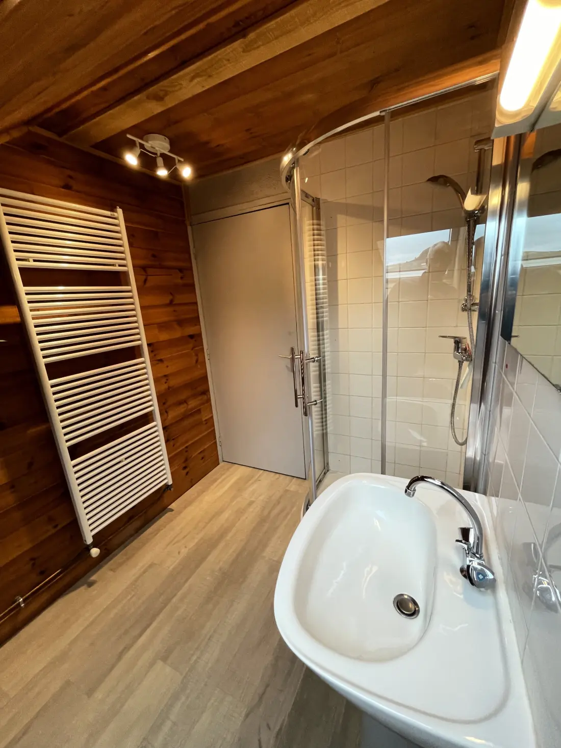 Apartmanok Albepierre Bredons