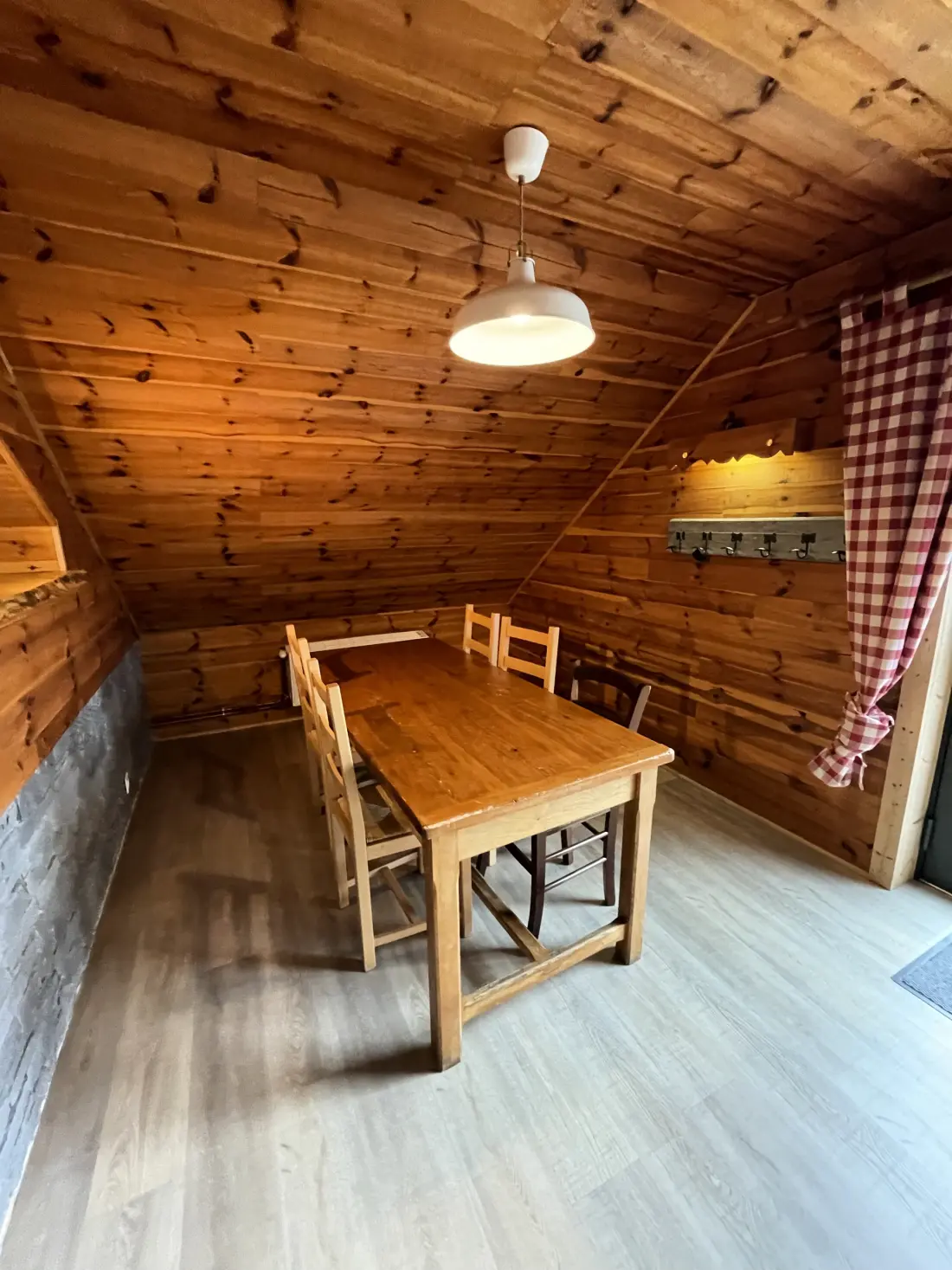 Apartmanok Albepierre Bredons