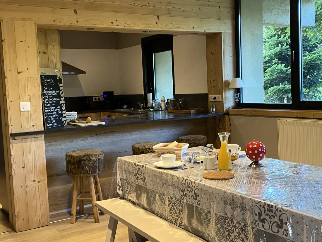 Mobil Home - Bungalow - Albepierre Bredons háza