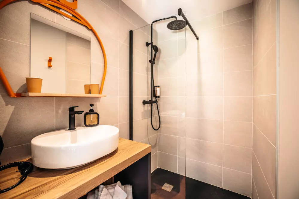 Hotel Base Camp Lodge Albertville - Morgenmad inkluderet