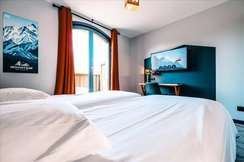 Hotel Base Camp Lodge Albertville - Morgenmad inkluderet