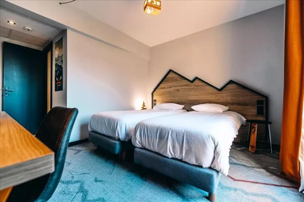 Hotel Base Camp Lodge Albertville - Morgenmad inkluderet