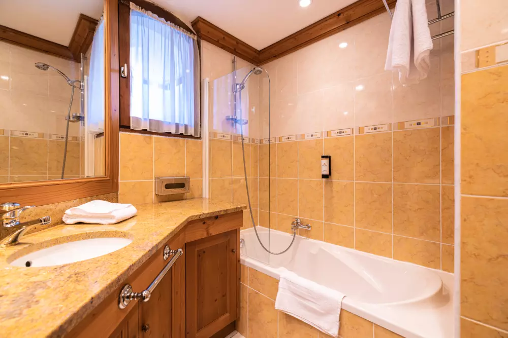 Hotel Base Camp Lodge Albertville - Morgenmad inkluderet