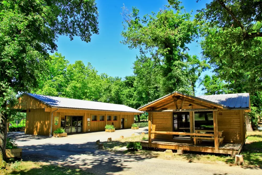 Camping Albirondack3 Sterren★★★