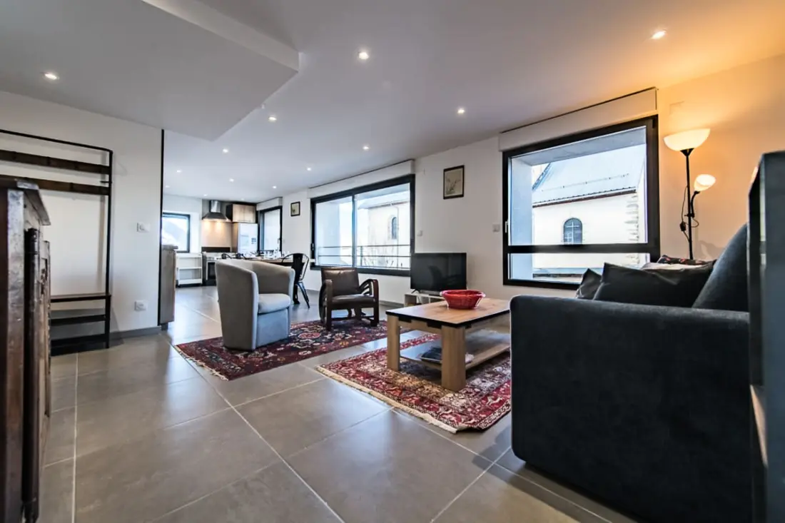 Rezidencia apartman Near Tracks