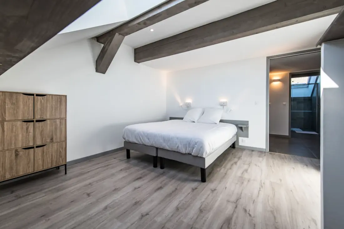 Residence Triplex Új