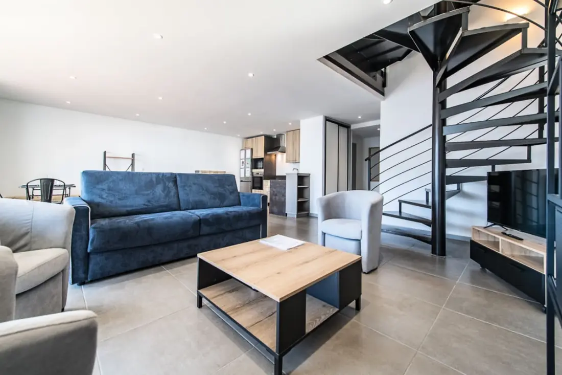 Residence Triplex Új