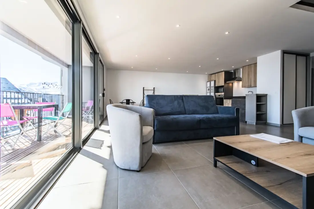 Residence Triplex Új