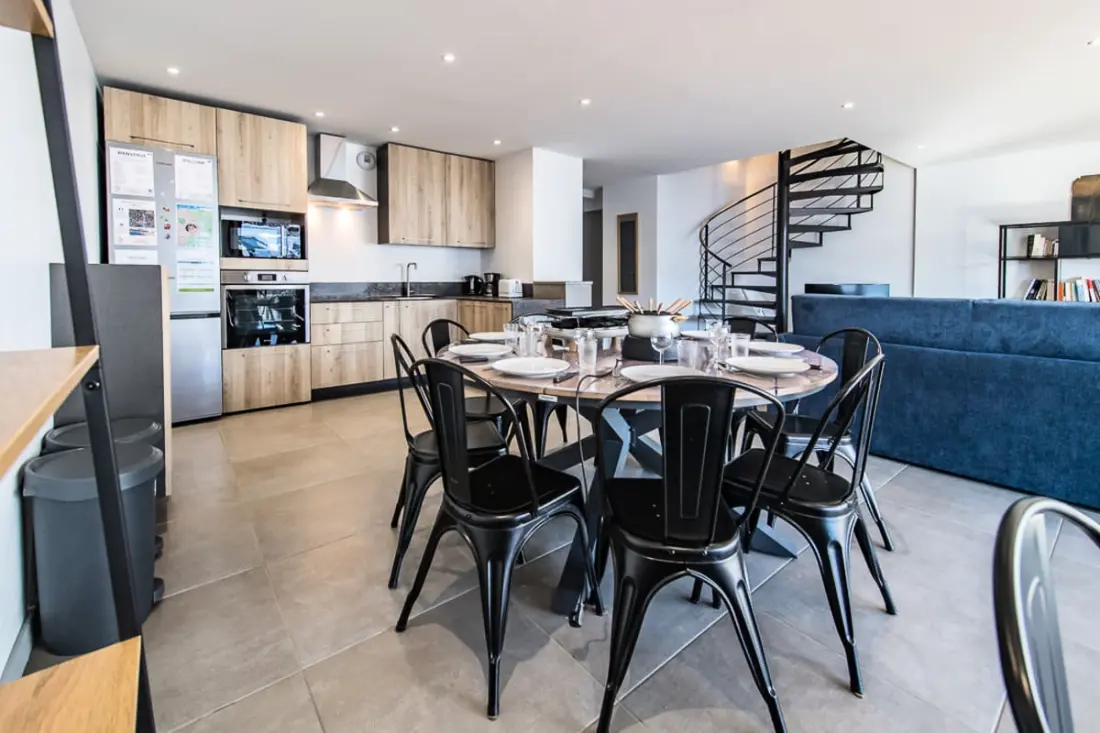 Residence Triplex Új