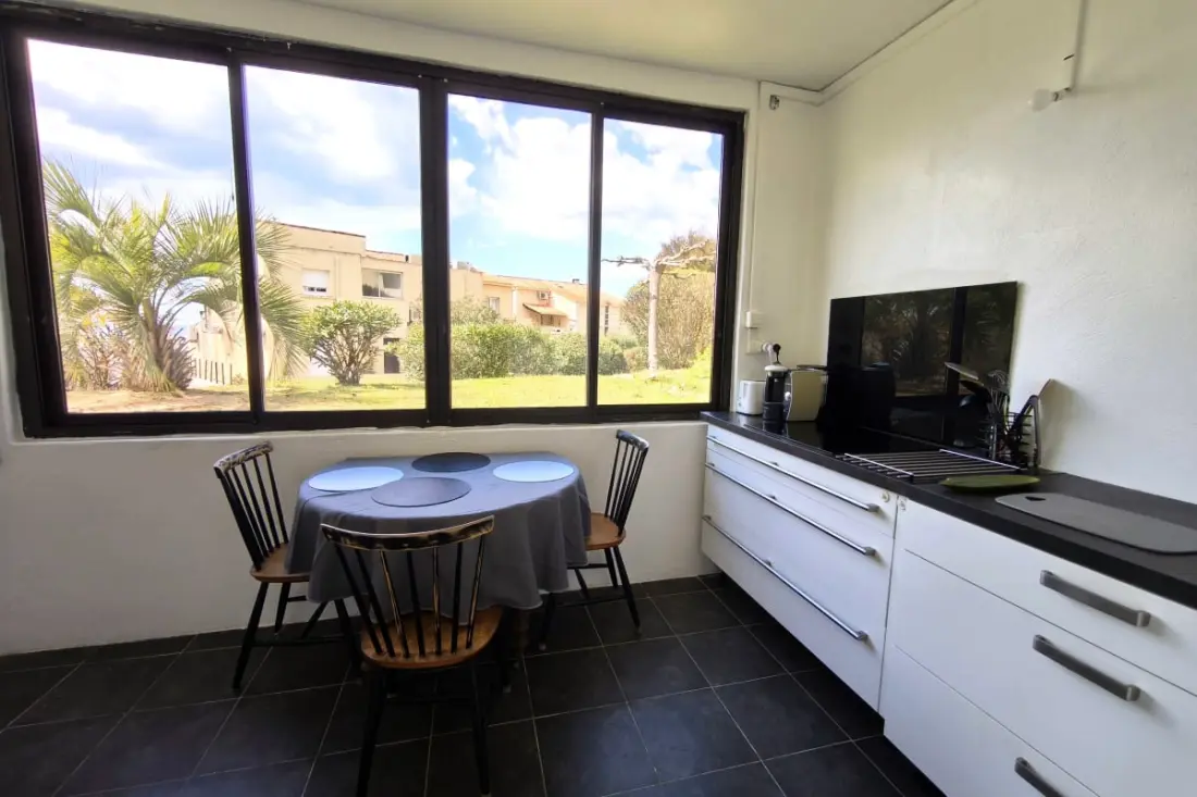 Apartman 100m De La Mer terasz