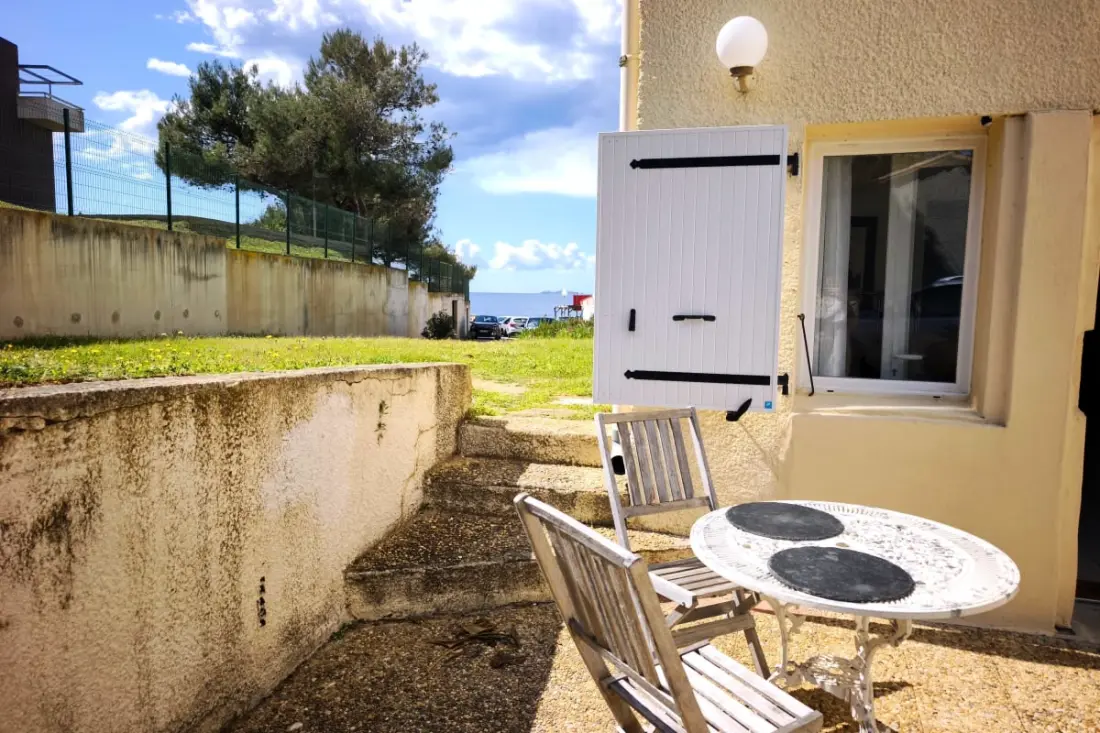 Apartman 100m De La Mer terasz