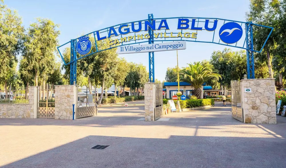 Camping Laguna Blu