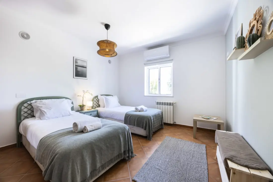Casa Jasmine - zárt kert, úszómedence és nap Algarve