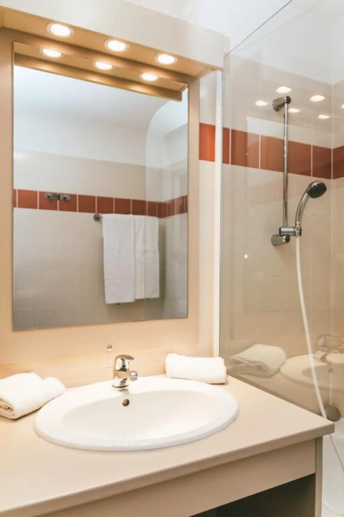Terres de France - Appart'Hotel le Splendid