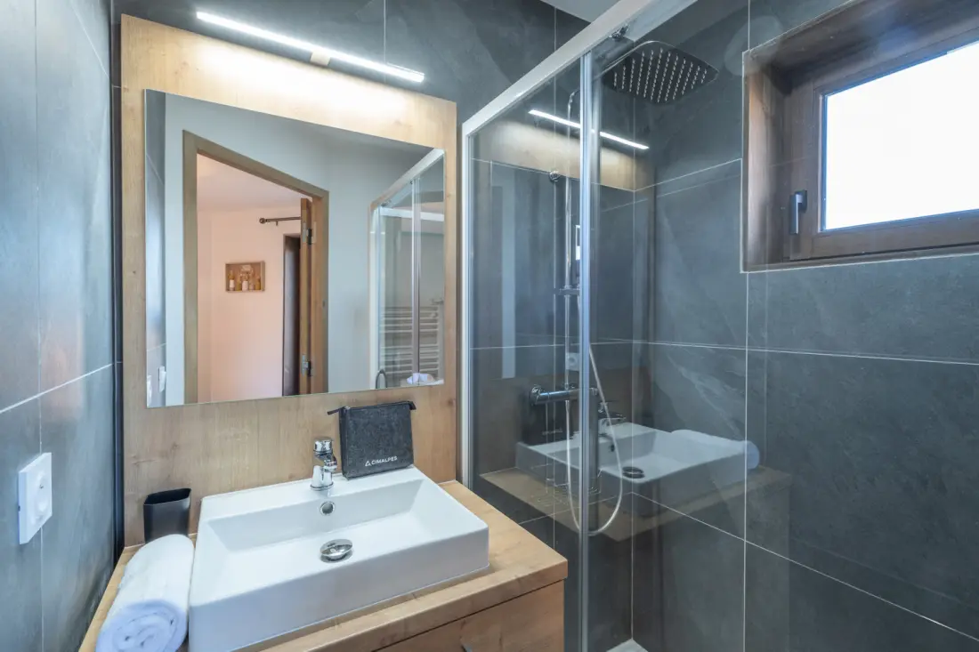 Residence Expression Bat A & B