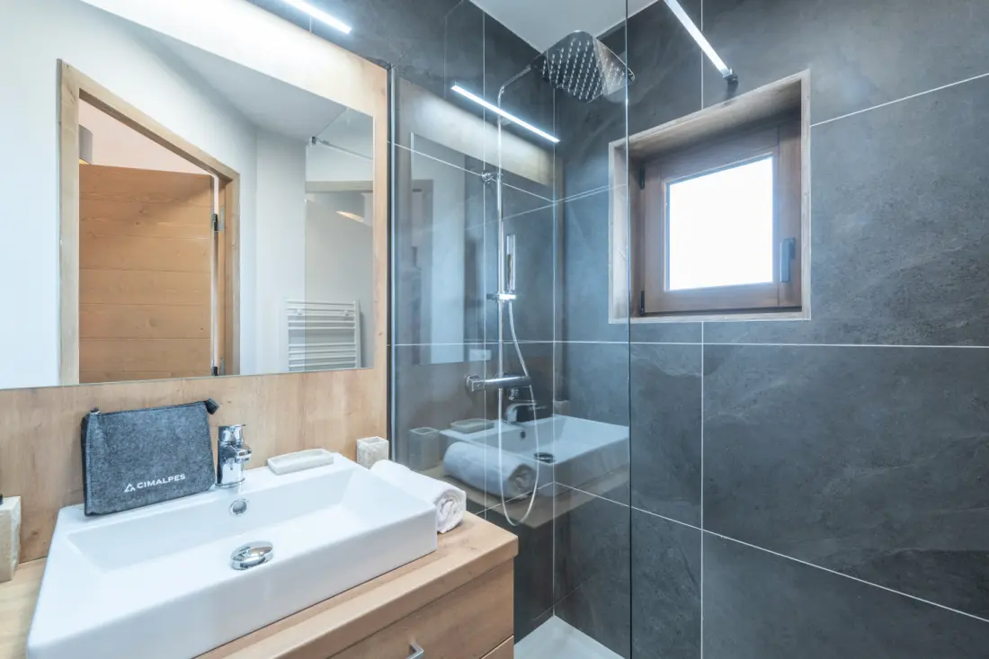 Residence Expression Bat A & B