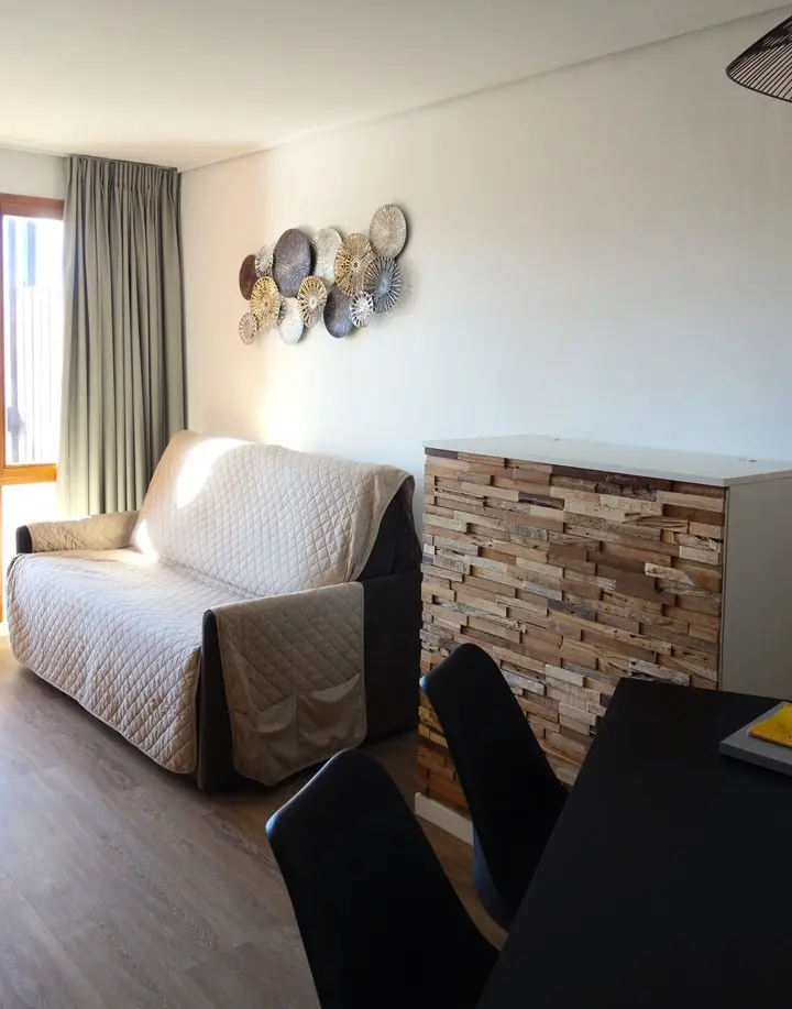 Residence Bear White Pv