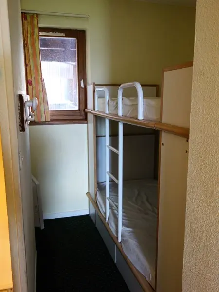 Residence Bear White Pv