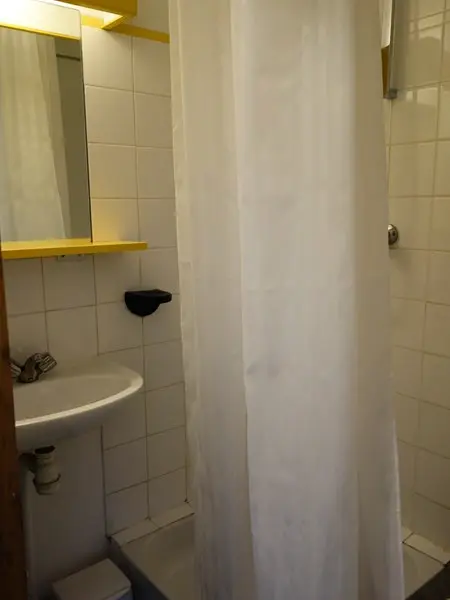 Residence Bear White Pv