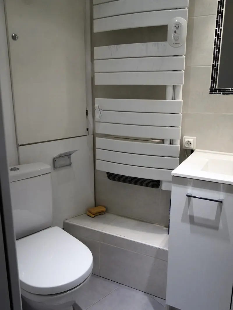 Residence Bear White Pv