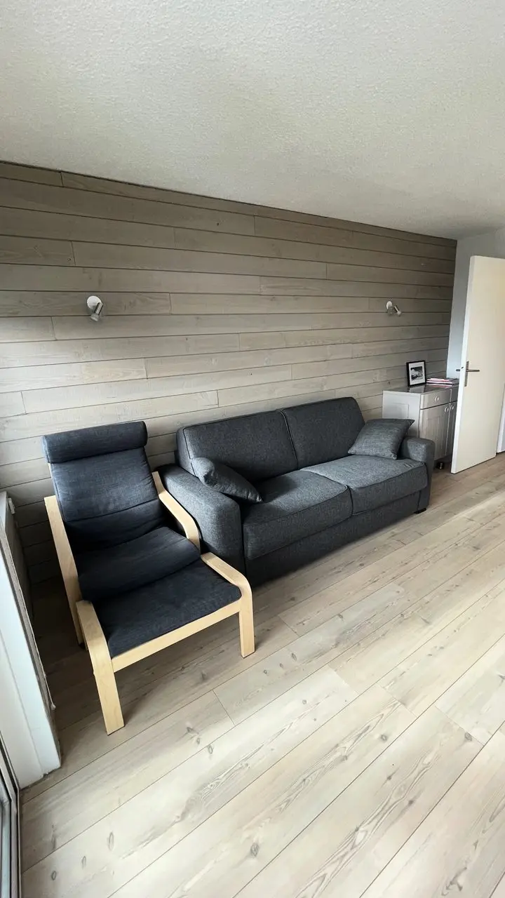 Roche Mantel Residence