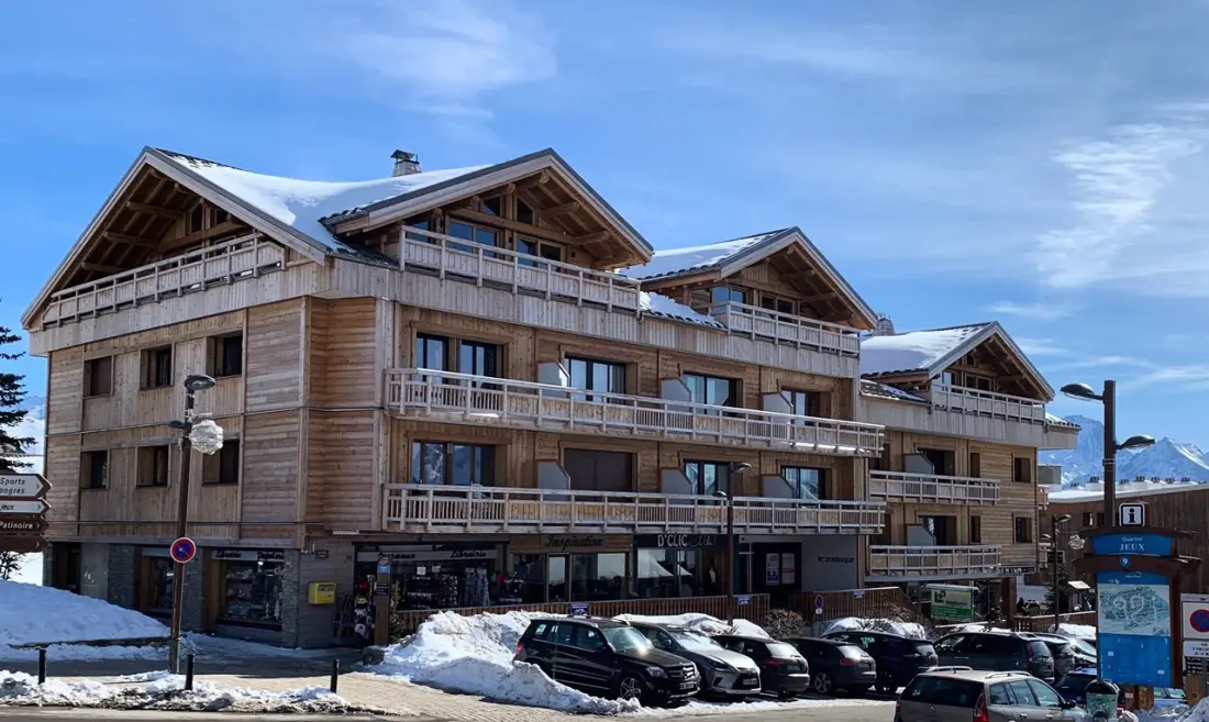 Zodiac Residence