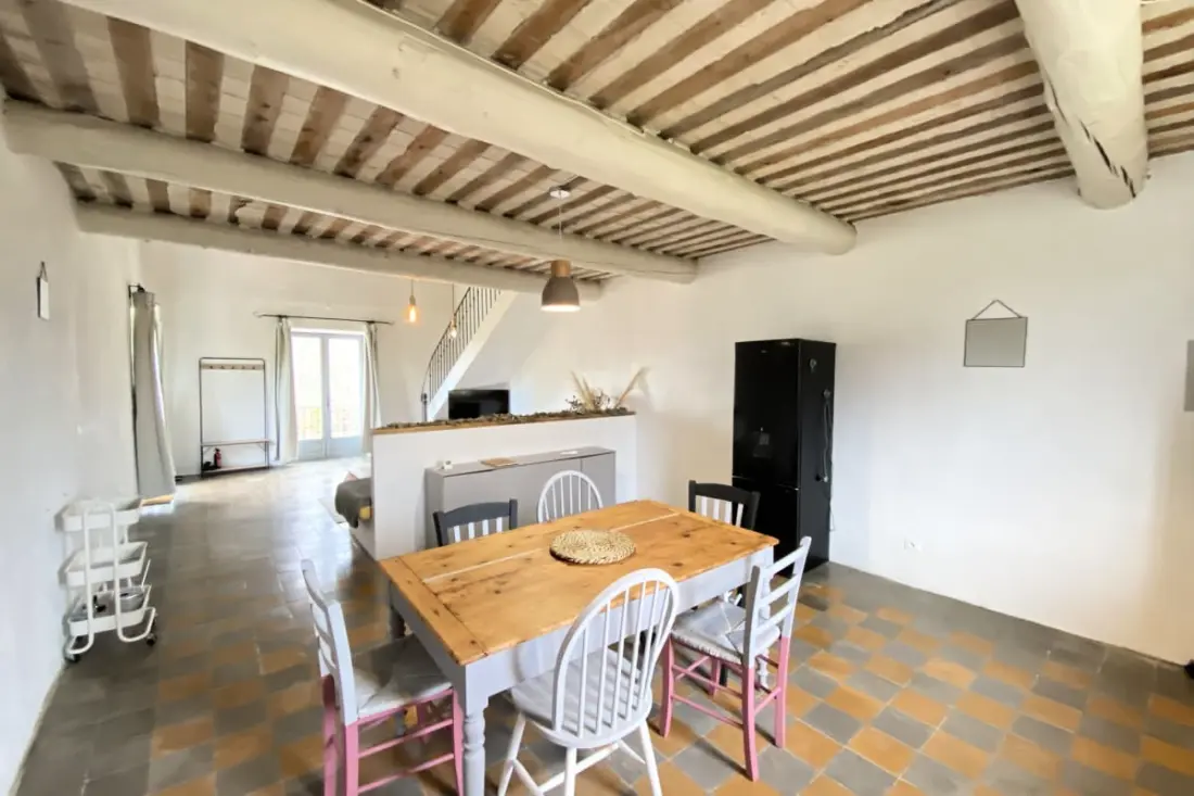 84b6 - Loft dans Mas de Charme du Xvième siècle