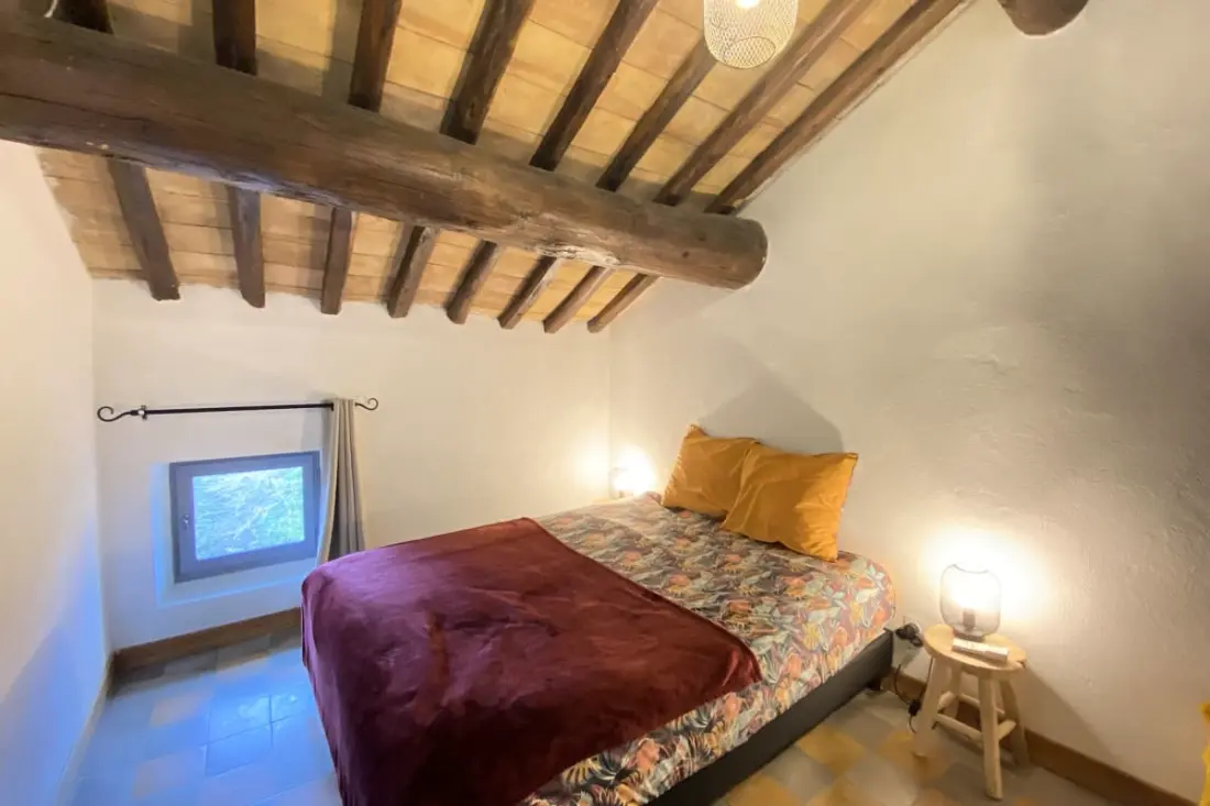 84b6 - Loft dans Mas de Charme du Xvième siècle