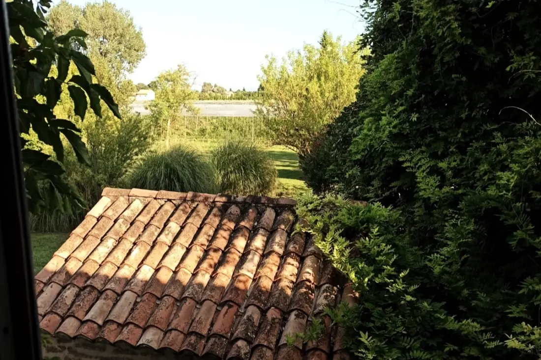 84b6 - Loft dans Mas de Charme du Xvième siècle
