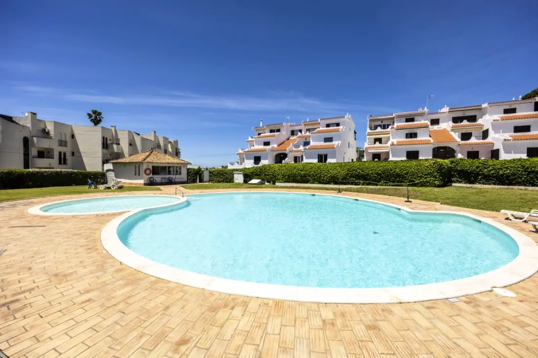 Alvor Arcos Beach - Nap, medencék és nyugodt