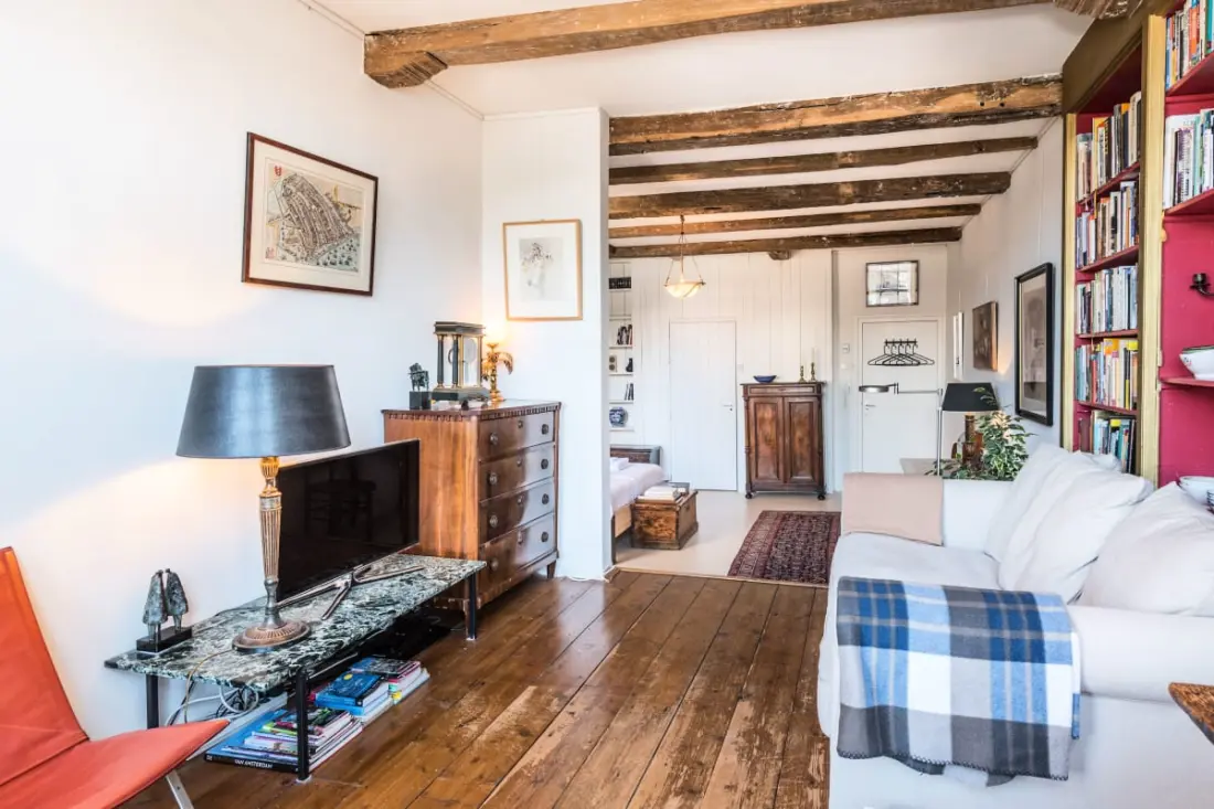 Classy Room 17. Századi csatorna ház