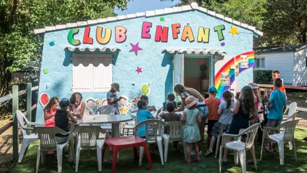 Campingplatz Les Plans4 Sterne★★★★