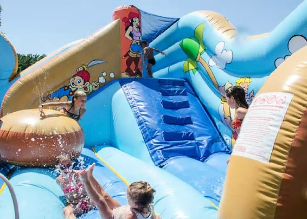 Campingplatz Les Plans4 Sterne★★★★