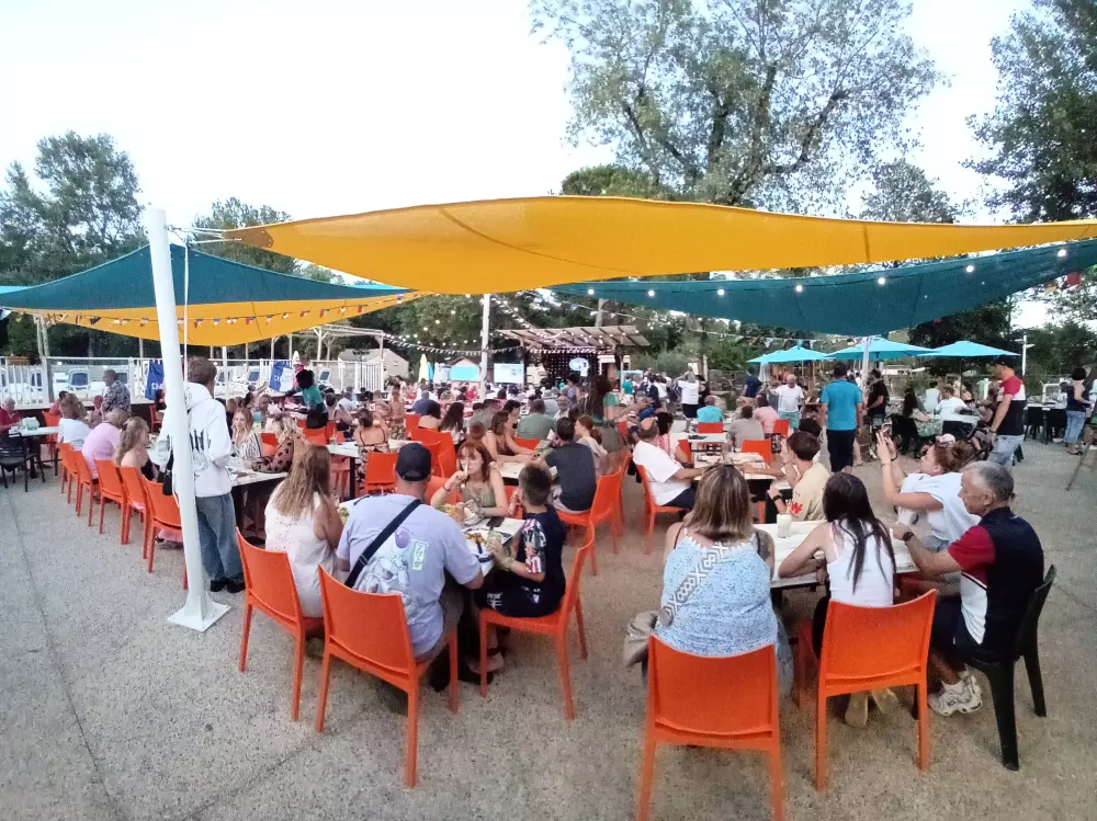 Camping Paradis Domaine de Gaujac4 Sterne★★★★