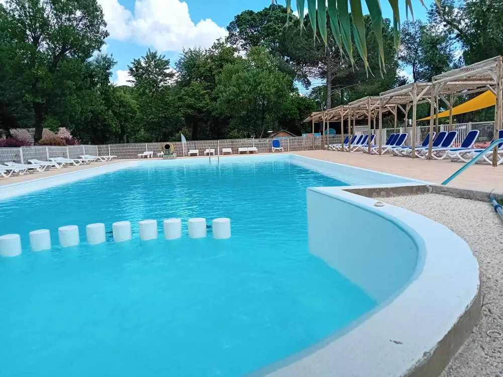 Camping Paradis Domaine de Gaujac4 Sterne★★★★