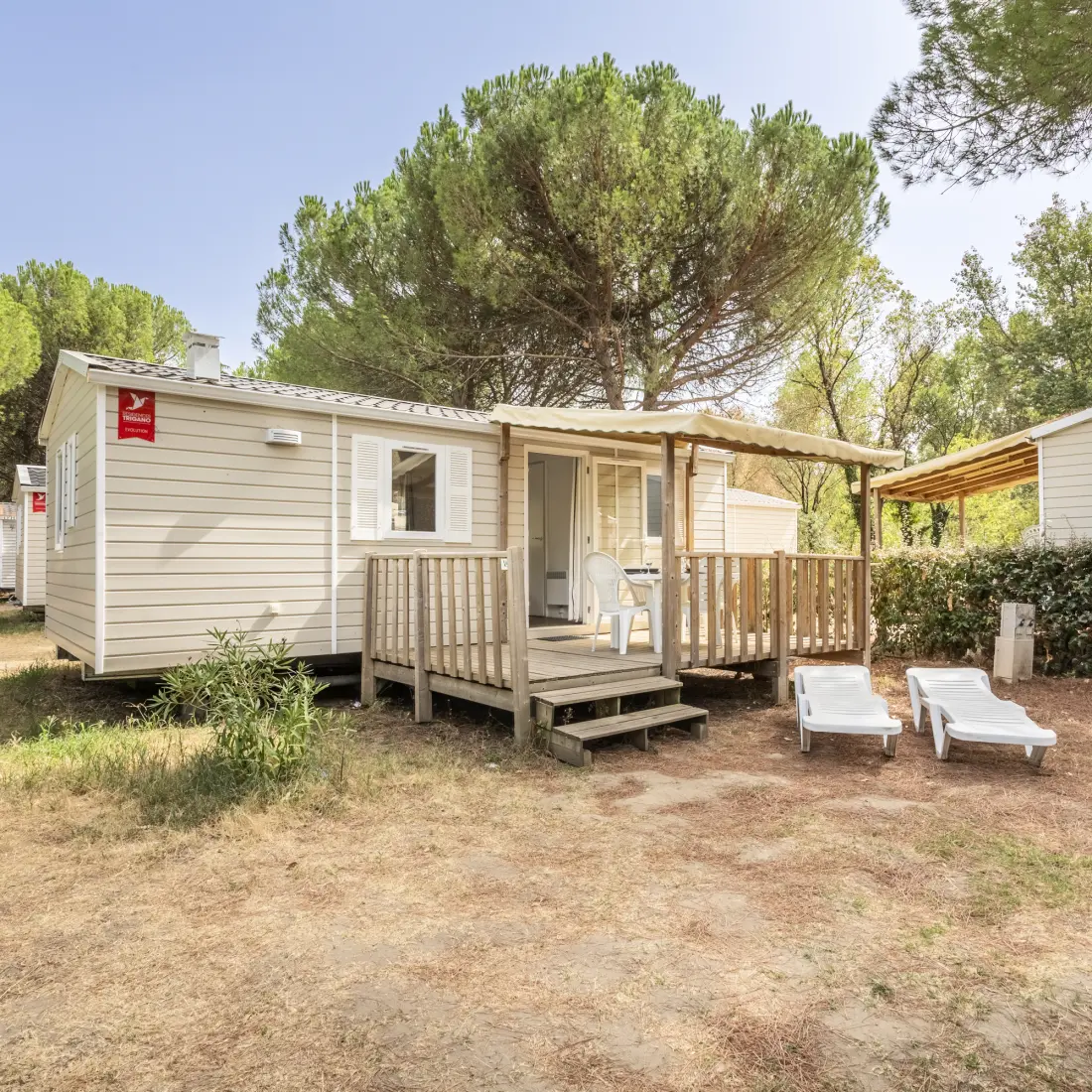 Camping Paradis Domaine de Gaujac4 Sterne★★★★