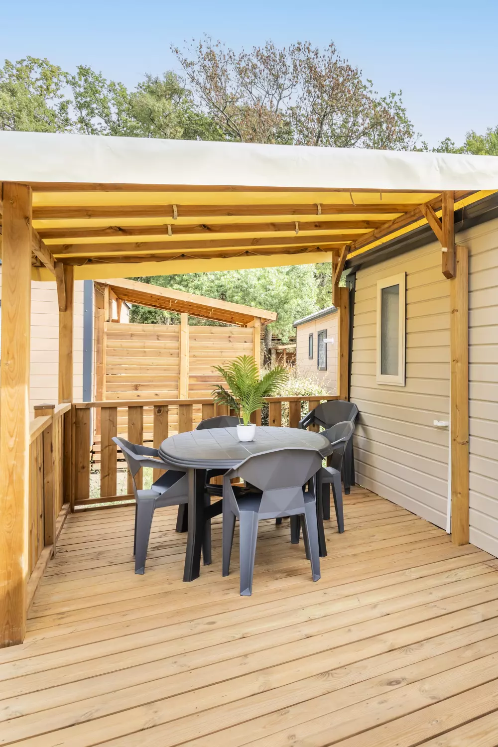 Camping Paradis Domaine de Gaujac4 Sterne★★★★