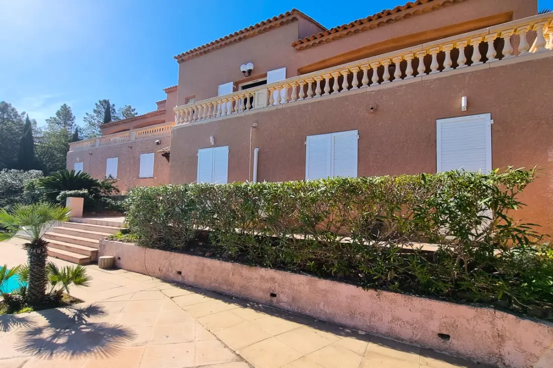 Villa 14pers-piscine Private-view tenger