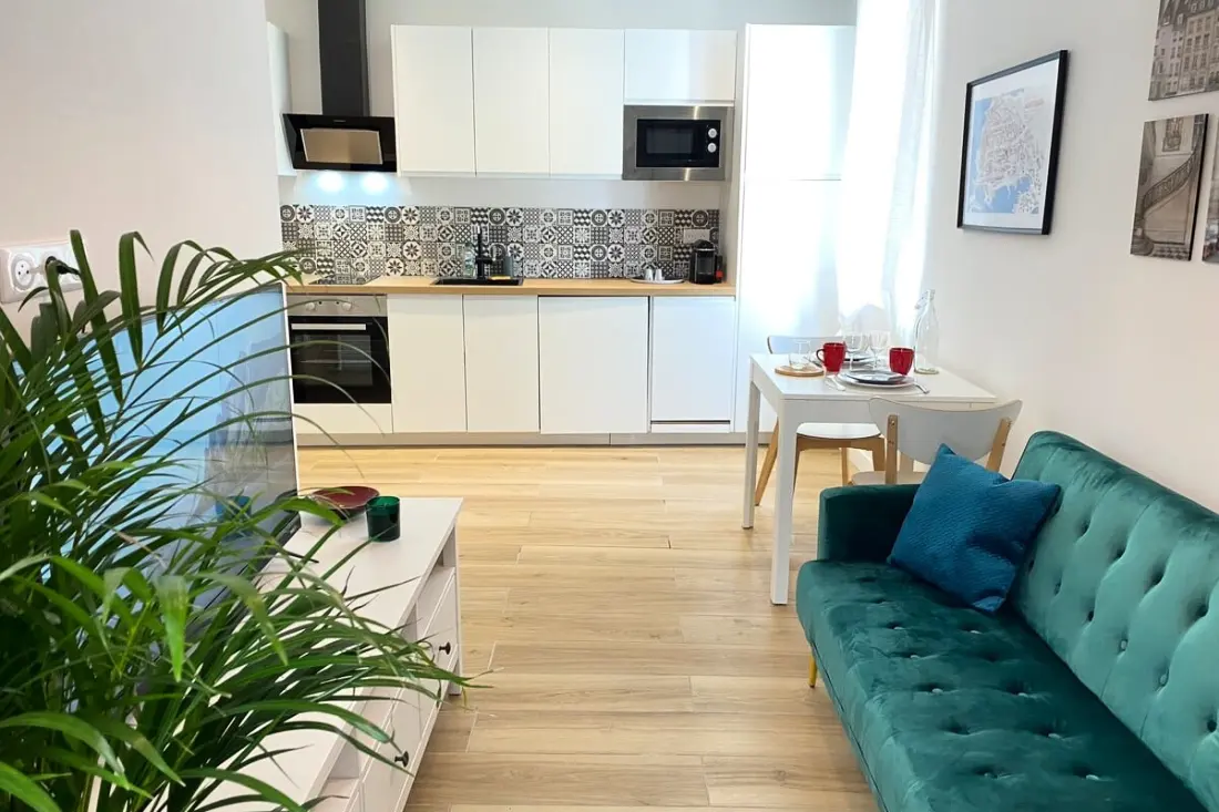 06an - Mooi appartement Au Coeur Du Vieil Antibes