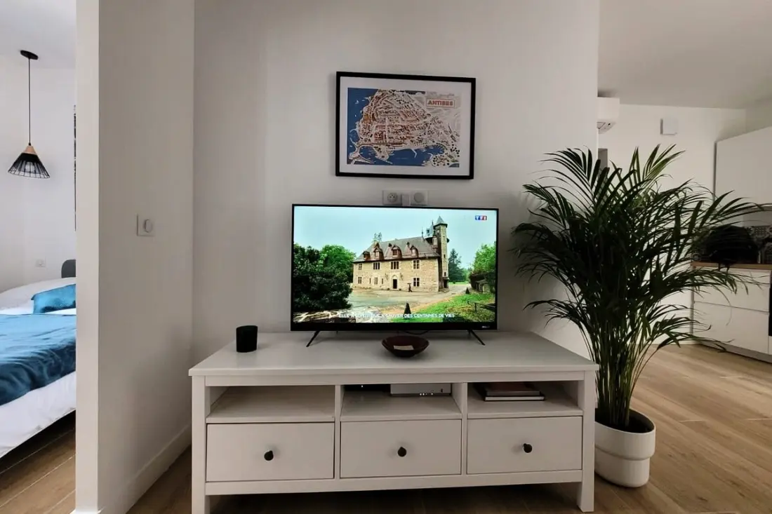 06an - Mooi appartement Au Coeur Du Vieil Antibes