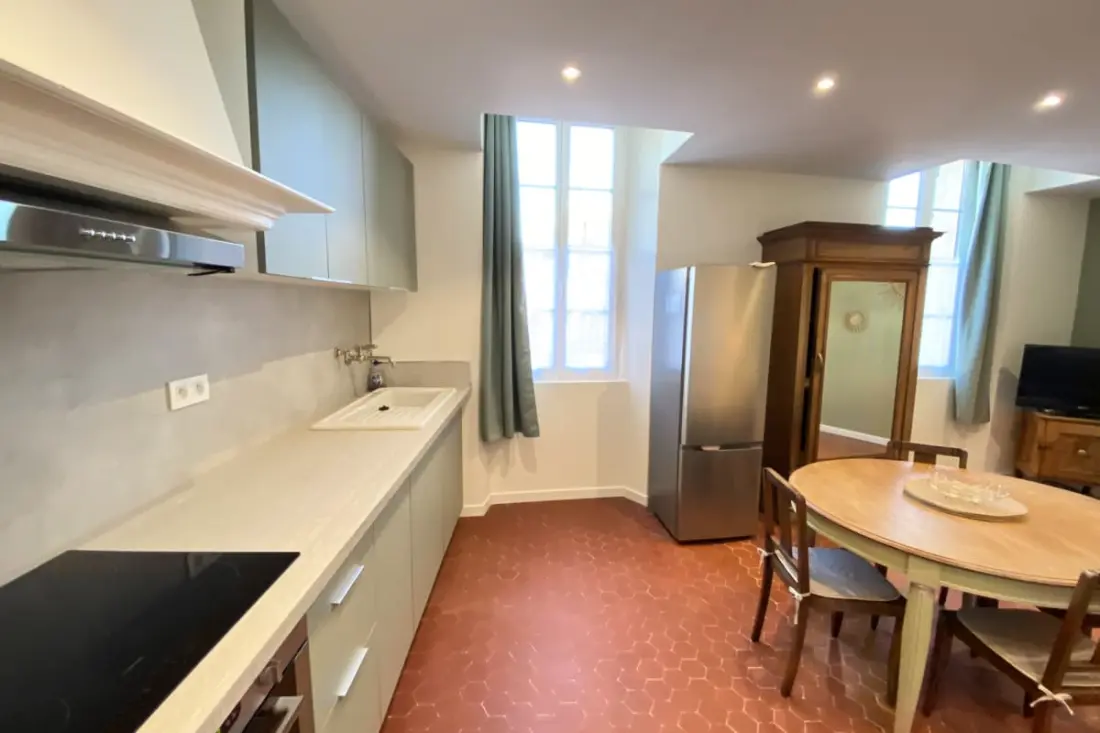 06cf : Mooi appartement gerenoveerd oude Antibes