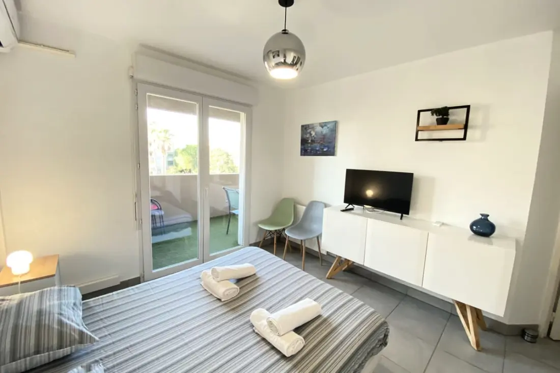 06ch: Mooie T3 met terras - 300m Exflora Park