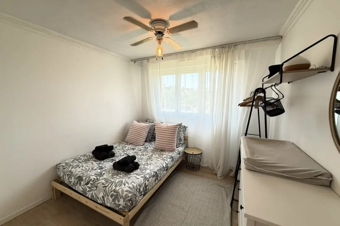 Appart Climatisé Avec Balcon – Proche Centre &amp; Plages