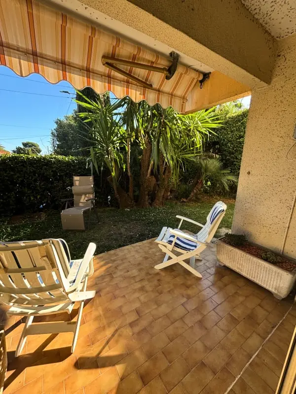 Charmant appartement met tuin in Antibes