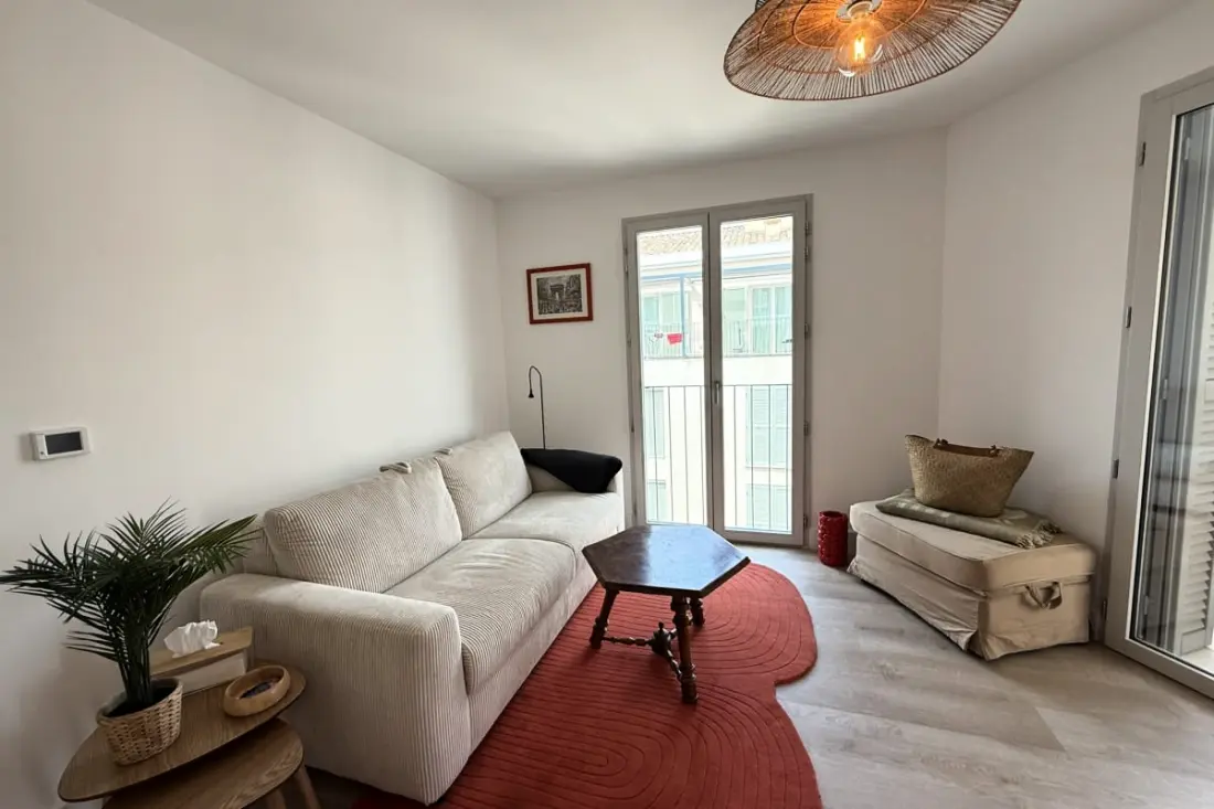 Appartement Neuf - Terrasse &amp; Parking – 2 Chambres