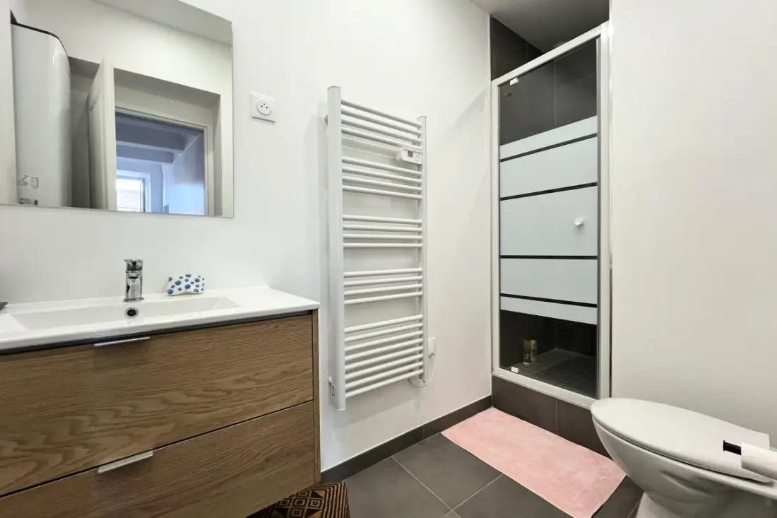 Appartement Refait à Neuf Au Cœur Du Vieil Antibes