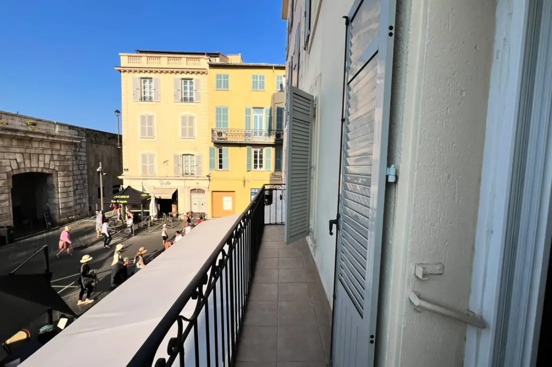 Appartement Refait à Neuf Au Cœur Du Vieil Antibes