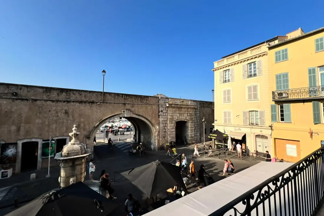 Appartement Refait à Neuf Au Cœur Du Vieil Antibes